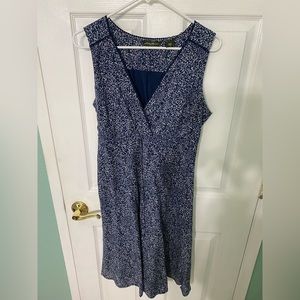 Eddie Bauer sleeveless dress size M